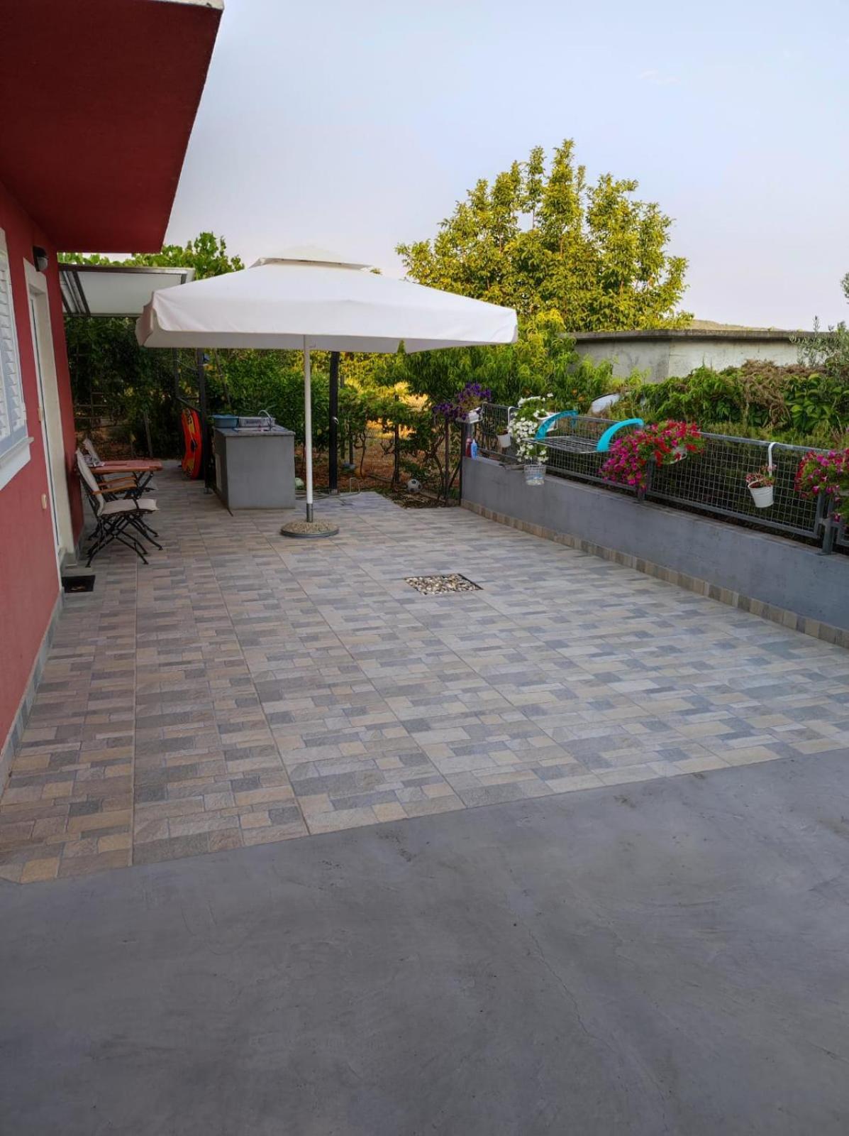 Studio Apartman Mare Trogir Exterior photo